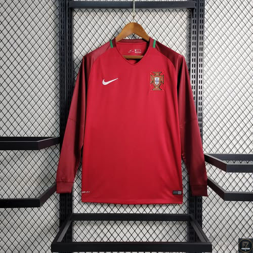 Retro long-sleeved Portugal 2016 football shirt