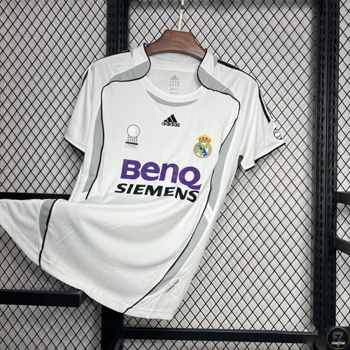 Retro Real Madrid 2006 Football Shirt